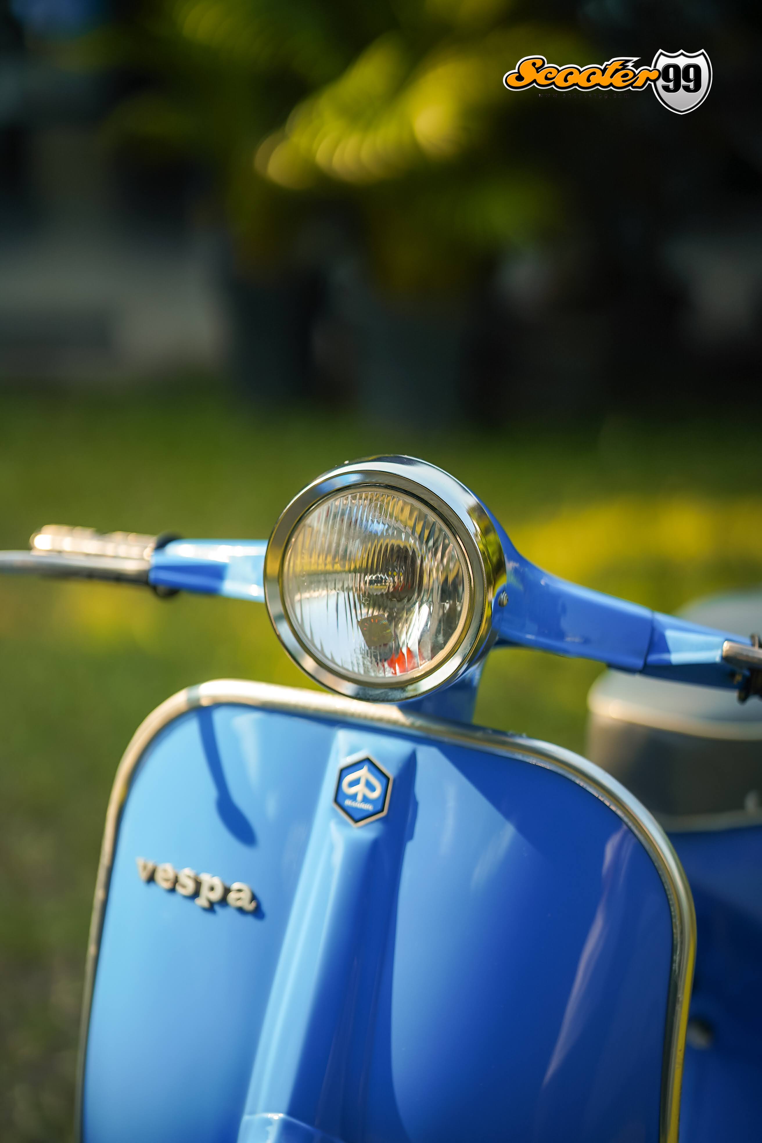Vespa Sprint 150 – rear angle